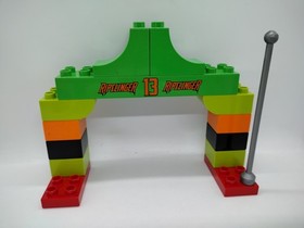 LEGO DUPLO 10510 DISNEY PIXAR CARS Planes Ripslinger's Air Race set - incomplete