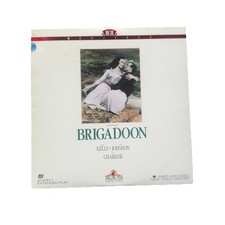 Brigadoon LaserDisc ML100040 Gene Kelly Van Johnson Cyi Charisse LD Laser Disc