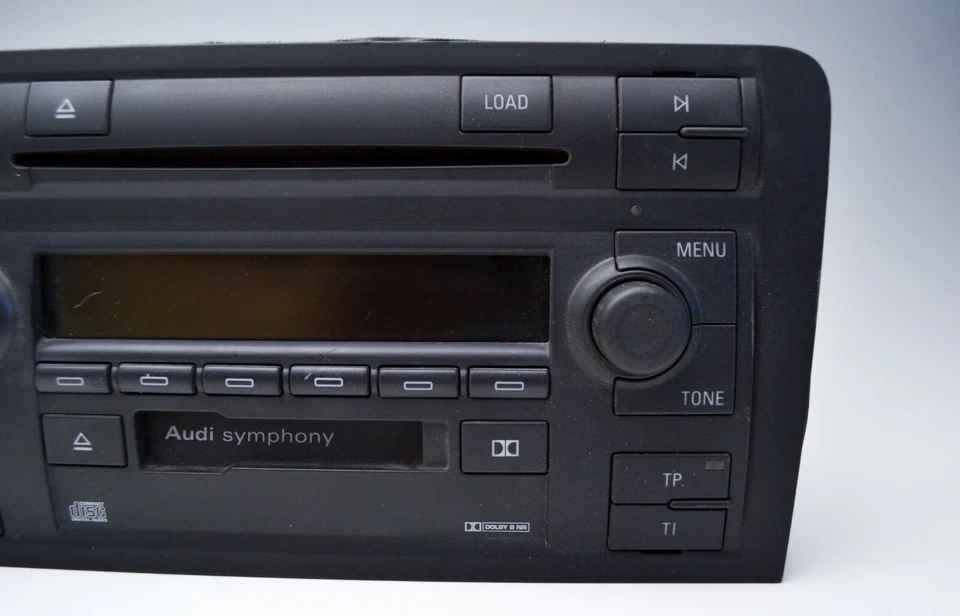 Audi A3 8P 2.0 TDi Autoradio Symphony 8P0035195 ohne Code - Bild 2 von 4