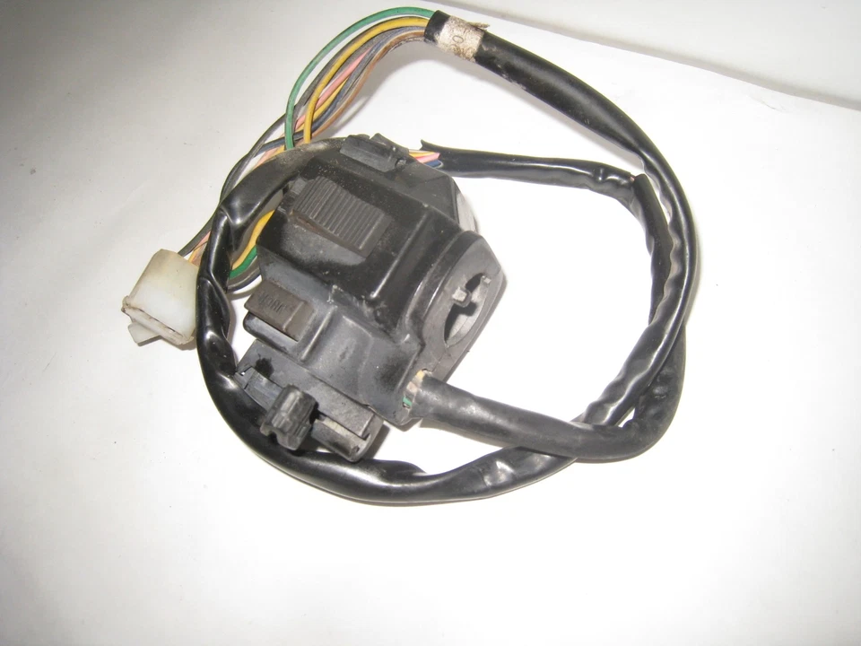 Yamaha Maxim XJ750 1983 interruptor de control de mango izquierdo Foto 3 de 4