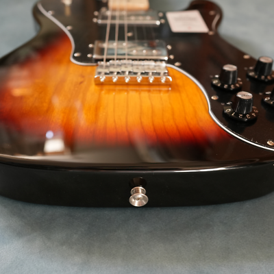 Fender Made in Japan Traditional 70s Telecaster Deluxe Sunburst