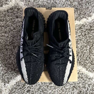 Size 10.5 - adidas Yeezy Boost 350 V2 Low Oreo 889772715554| eBay