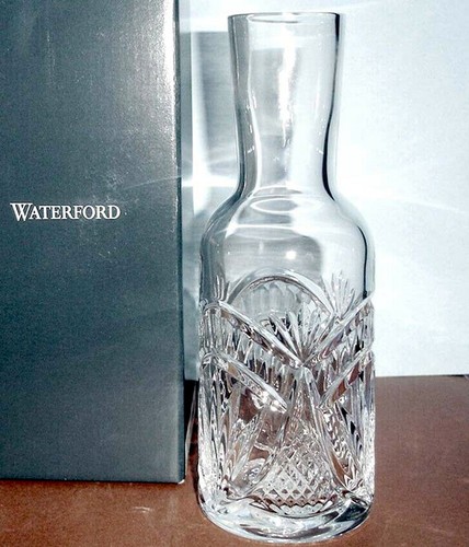 Waterford Seahorse Nouveau Wine Carafe Pitcher Decanter Vase 18oz. 9.5" Tall NEW - Picture 4 of 6