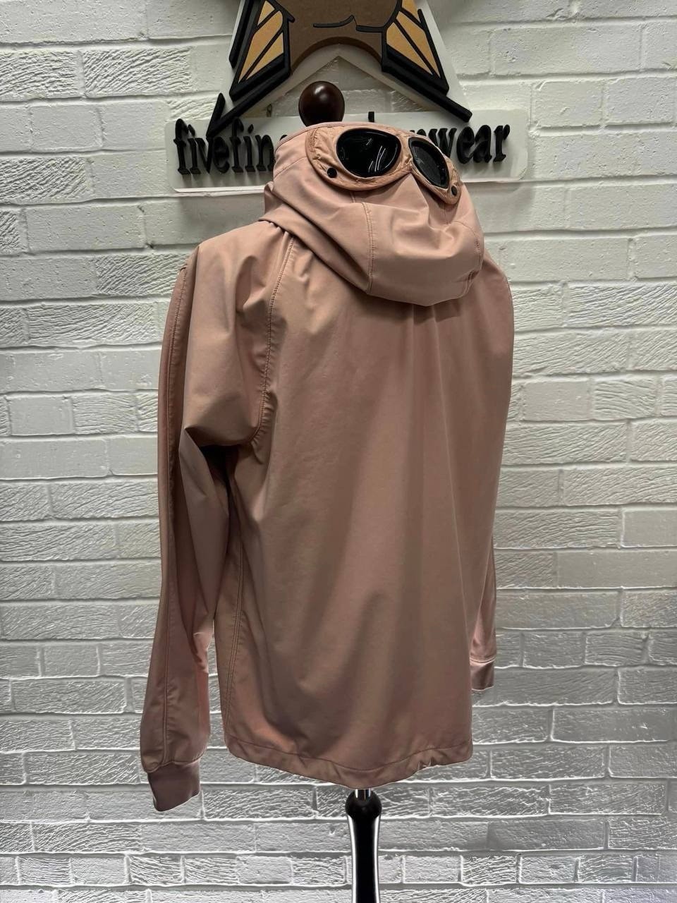 CP COMPANY GD Shell Goggle Jacket in Rose - Size 48 / Medium  / 21”.  P2P thumbnail 8