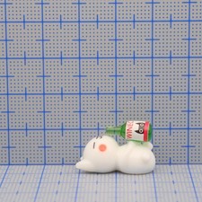  1632 White cat wine glasswork