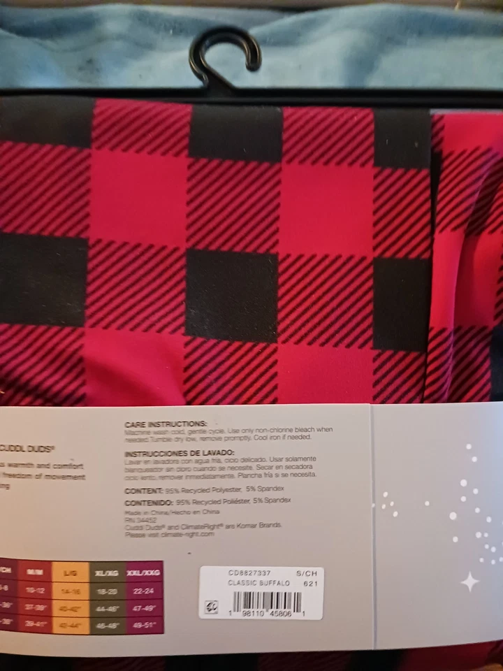 Conjunto de pijama de dos piezas ClimateRight By Cuddl Duds para mujer talla pequeña pijama rojo Foto 3 de 4