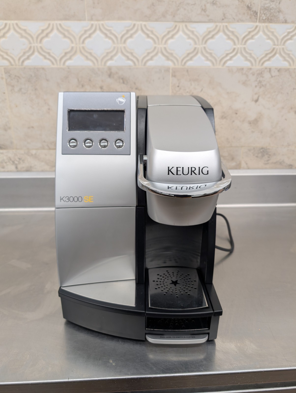 Keurig K3000SE Large Coffee Brewing System - Silver and Black