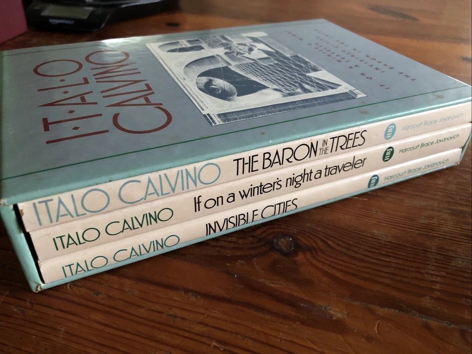 Italo Calvino 3 Book Box Set If On a Winter's Night Invisible Cities Baron Trees Foto 2 de 4