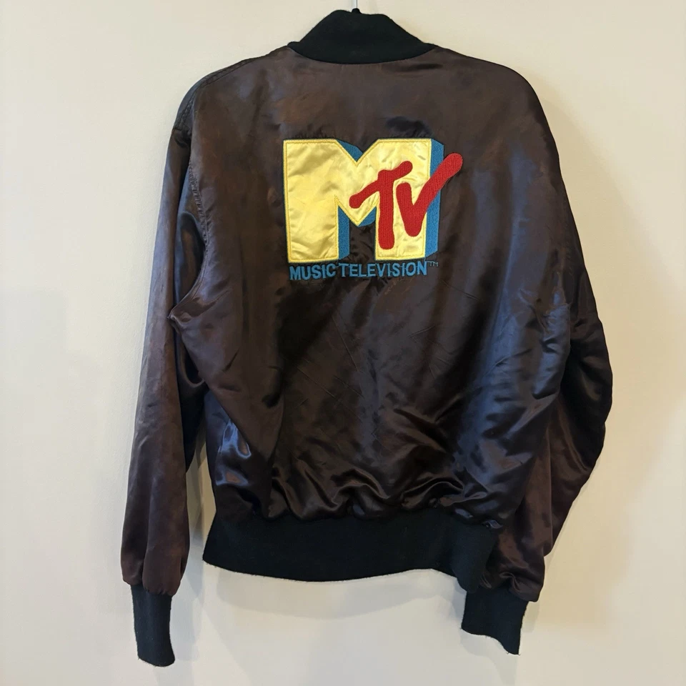 Chaqueta Bomber MTV Vintage Satén Talla Grande Foto 2 de 4