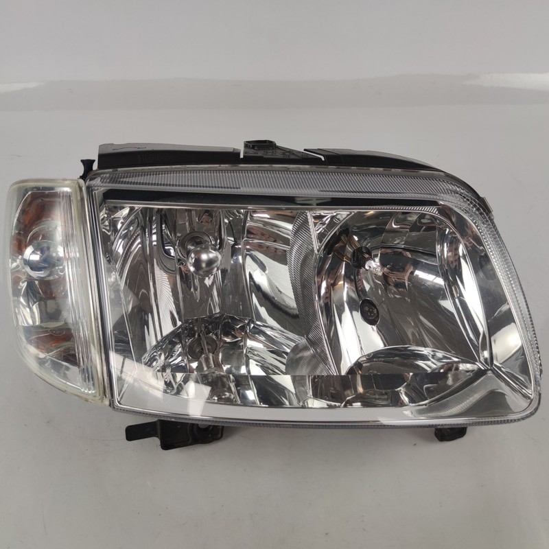 6N1941018AA Proiettore DX VOLKSWAGEN POLO 3a Serie 1.9 SDI cat Ber. 5p/d/1896cc