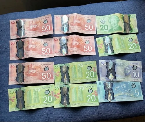 Canadian Banknotes Lot $365 Total Money Canada