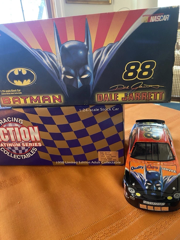 #88 Dale Jarrett BATMAN 1998 Ford Taurus Action 1:24 Diecast Nascar - Image 3 of 4