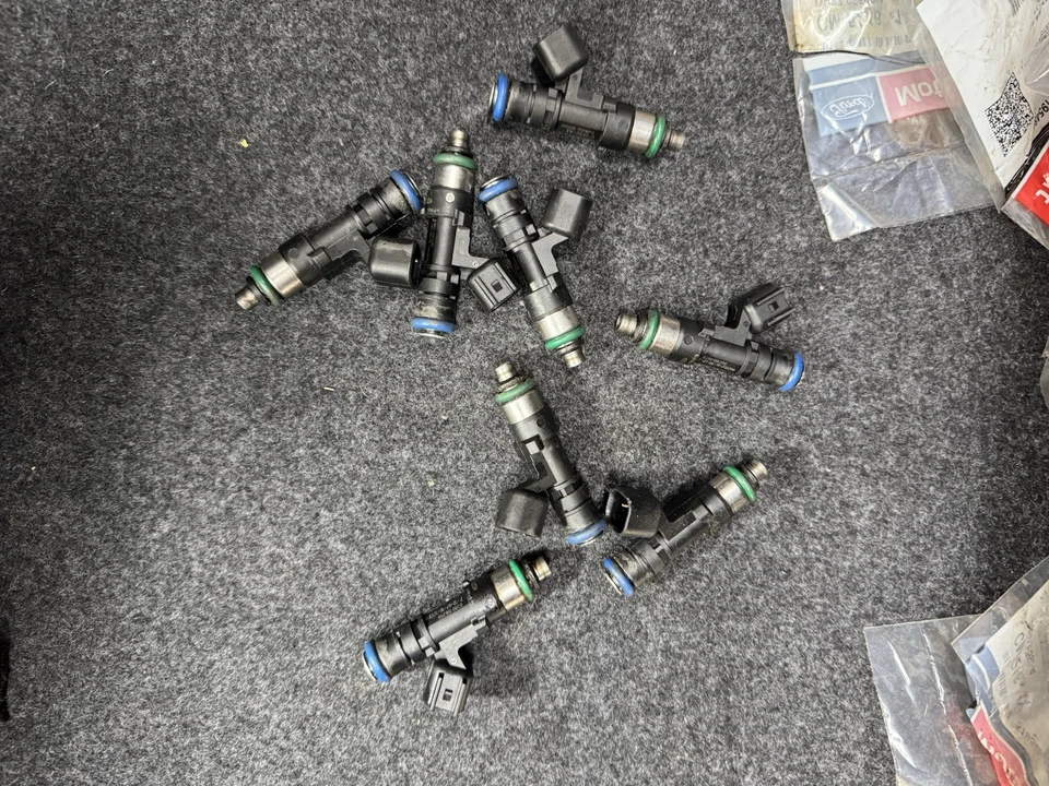 Inyector de combustible Motorcraft CM-5216 para Ford Mustang 13-14 5,8 L-V8 Foto 2 de 4