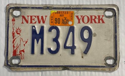エルテ 『ニューヨーク、ニューヨーク』ファイン チャイナ 1990年 署名入 New York LIBERTY 1990 MOTORCYCLE DEALER License Plate # M349 | eBay