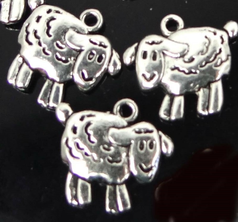 10 Sheep Charms Antique Silver Pewter Lamb Pendants 18x16mm