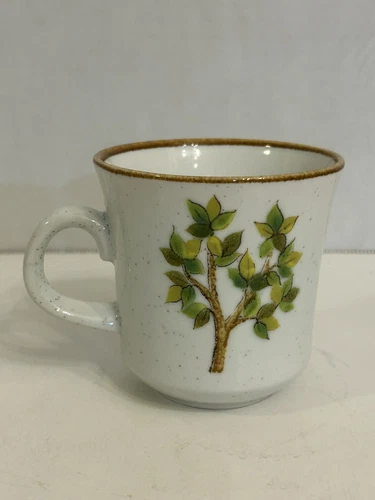 Mikasa Natural Beauty Central Park C9059 Coffee Mug Tea Cup Japan Vintage-Cracks