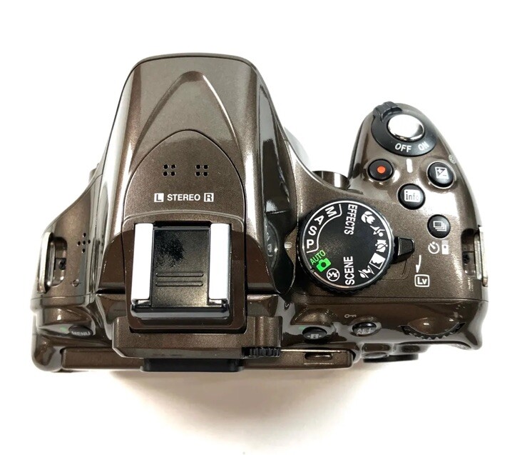 Nikon D5200 ブラウン Nikon D5200 24.1MP Digital SLR Camera Brown Bronze | 3.0