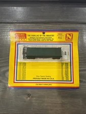 N Scale Micro Trains Line Kadee Cadillac of the Industry Boxcar Kit - Green  NIB