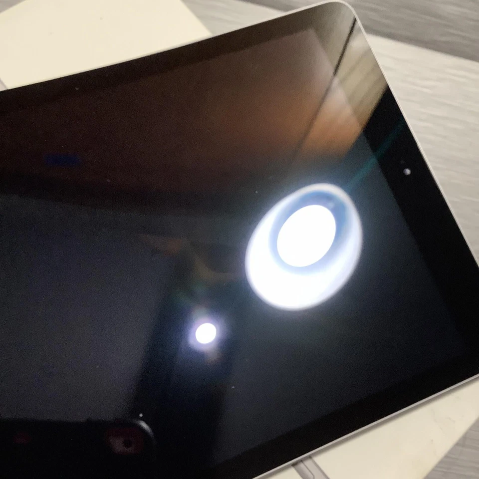 Apple iPad 5ta Generación A1822 9.7" 32GB Wi-Fi - GRIS ESPACIAL (LEER) Foto 3 de 4