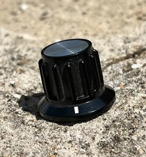 ONE Knob from an Aries Modular Synthesizer (ONLY 1 KNOB)