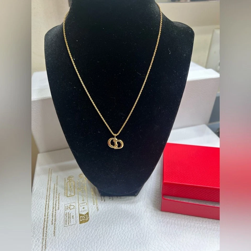 Colar Christian Dior - Imagem 2 de 4