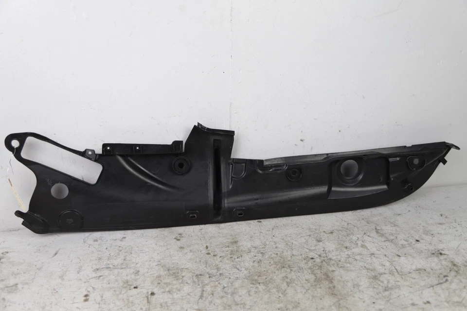 BMW 750i 2016-2019 conjunto de pares de cubiertas de panel de moldura derecha sellado del compartimiento del motor OEM Foto 2 de 4