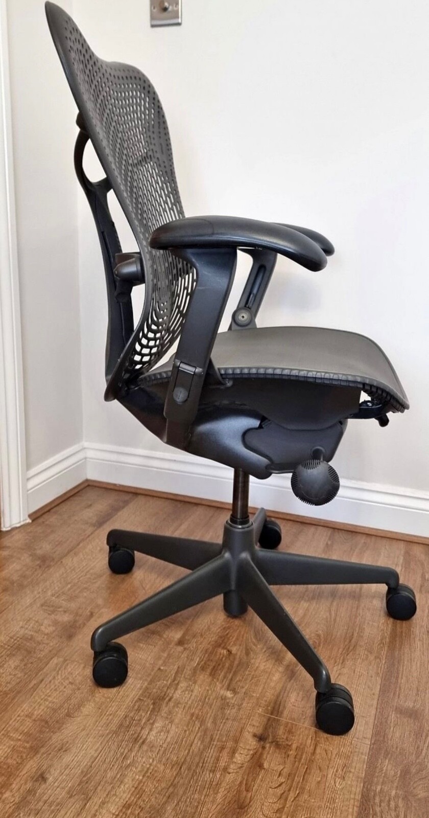 Black Herman Miller Mirra Lumbar Support Ergonomic Office Chair READ