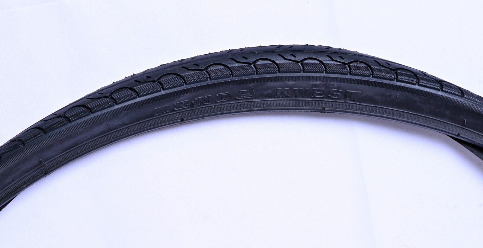 2pcs Kenda KWEST 700 x 32C Road Hybrid Bike Tires Black Wire 60psi