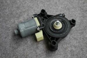 Original Audi VW Seat Skoda Fensterhebermotor 5Q0959802B vorne Golf 7 A3 TT Q2