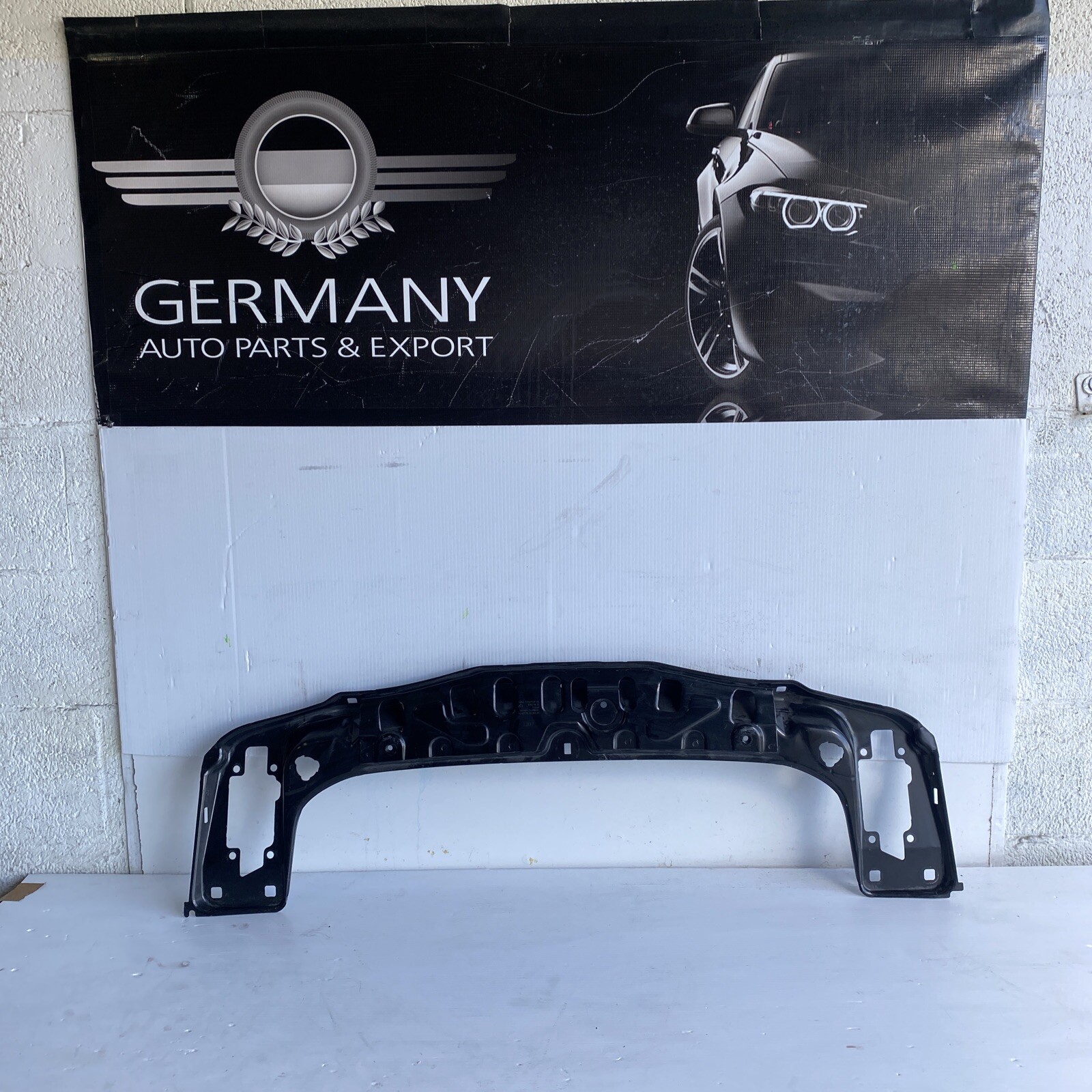 2014 2015 2016 2017 2018 BMW 4 Series F82 Radiator Support Upper  