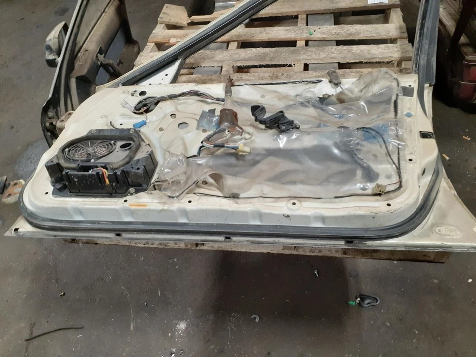 Passenger Front Door Chrome Trim Gxe Fits 89-94 MAXIMA 610757 - Image 2 of 3