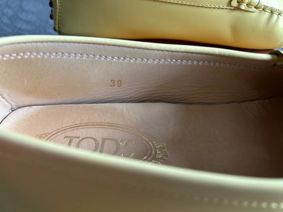 MOCASSIN femme TOD’S en CUIR vernis jaune 39 - Photo 2/4