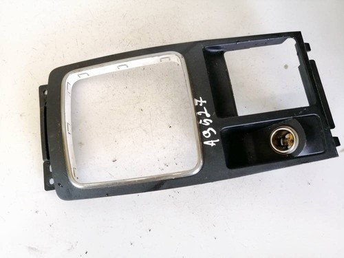 Gear shifter trim