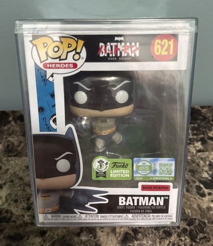IN HAND* FUNKO POP DC 621 BATMAN DARK KNIGHT Bat Manga ECCC 5000 PCS + Protector