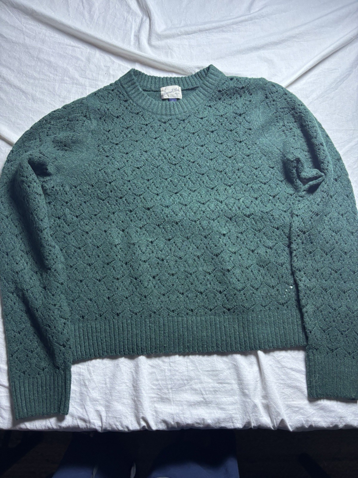 Universal Thread Women’s Lace Pattern Green Pullo… - image 1