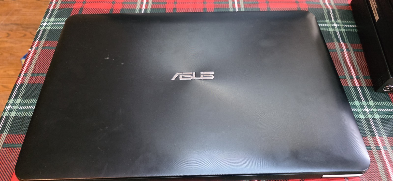 Asus X555q Laptop And Charger, 256gb SSD, 500gb HDD. 16 GB RAM