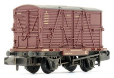 Graham Farish 377-328C Conflat Wagon BR Bauxite (Early) 707211 With BR Crimson B
