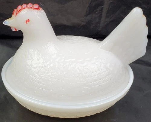 Vintage White Milk Glass Chicken Hen On Nest Covered Trinket Candy Dish - GUC