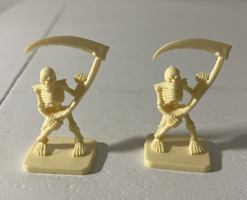 Hero Quest 1990 Replacement Pieces Parts Skeletons Mummies Zombies Lot of 8 - Picture 5 of 8