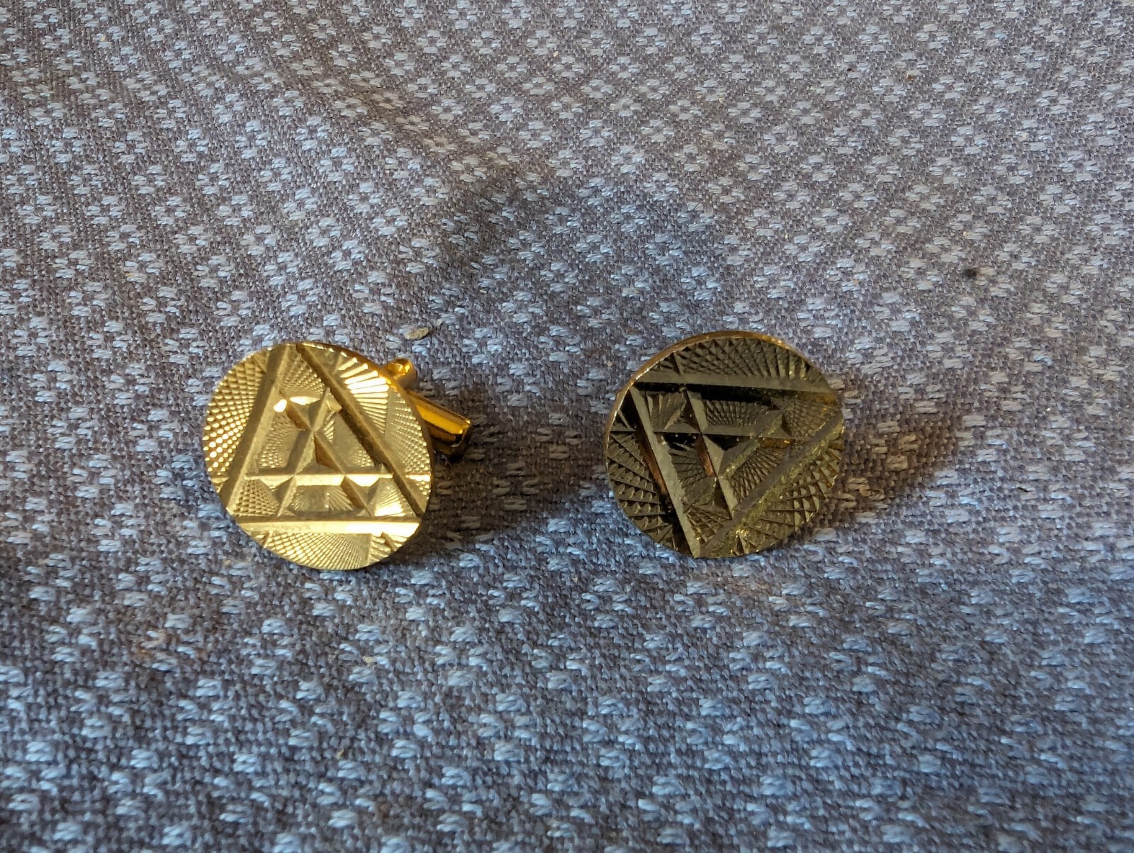 Picture 2 of 8