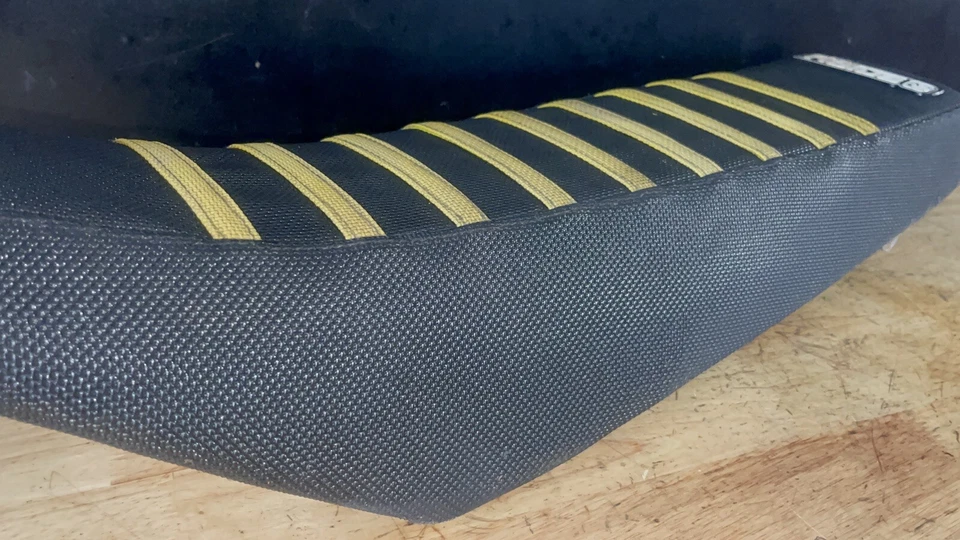 2007-2009 SUZUKI RMZ250 Seat Saddle Complete 45100-10H01-DNA RMZ 250 - Image 3 of 4