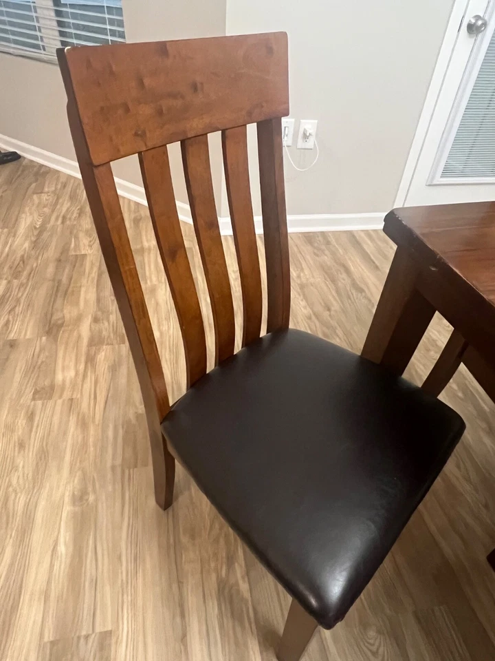 Ashley Ralene Traditional Dining Room Extension Table w/ 6 Chairs - Image 2 of 4