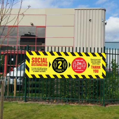 SOCIAL DISTANCING BANNER Sicherheitsschild ARBEITSPLATZ OUTDOOR BANNER Schlüssel Arbeiter 