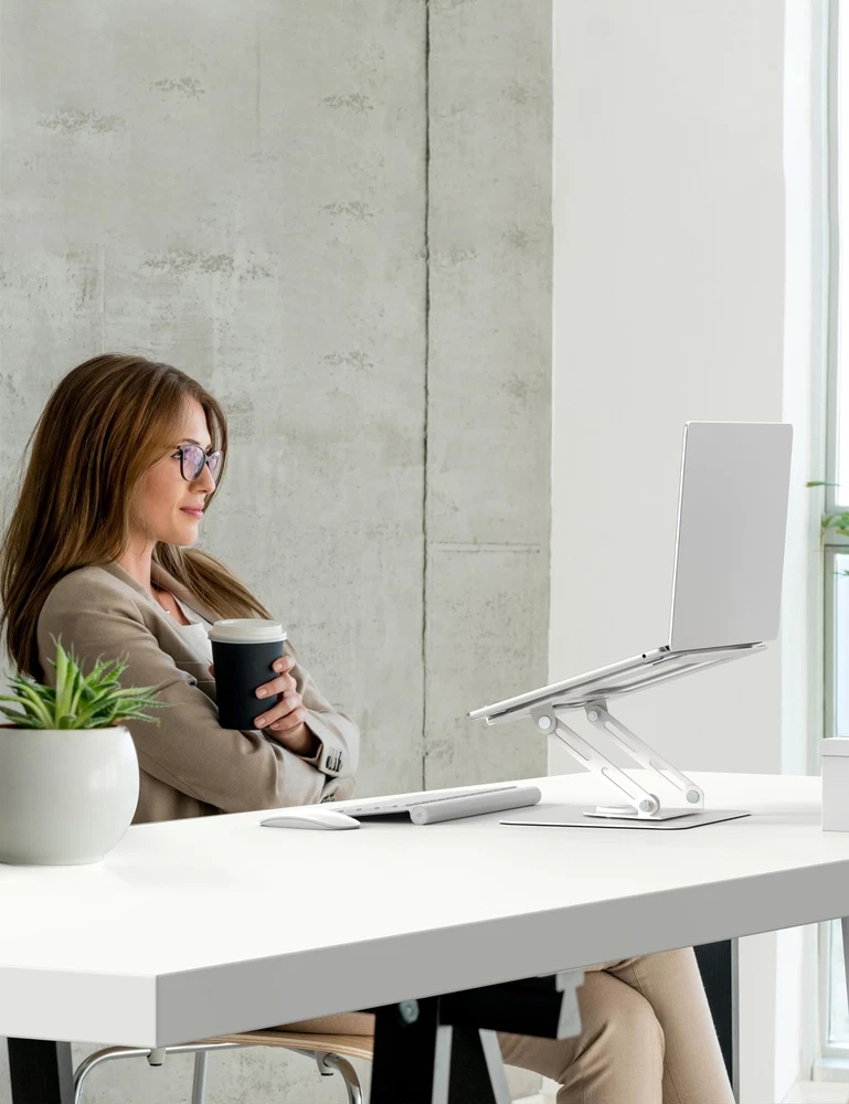 Laptop Stand for Desk 360? Rotating Base Multi-Angle for 10-15.6 Inch Laptops