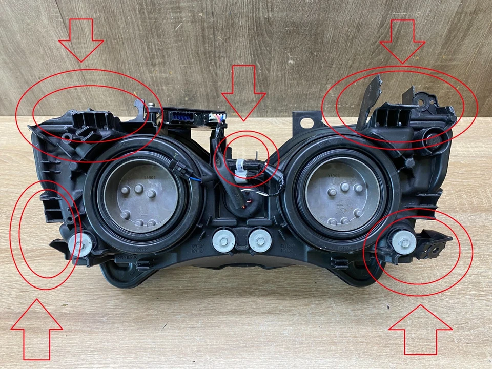 Phare avant Yamaha T-Max TMAX XP530DX XP 500 DX 2017 AVEC DÉFAUTS - Photo 3/4