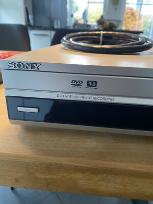 Sony Video Cassette Recorder/ DVD Recorder Model No. RDR-VX 420E