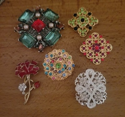 Beautiful Rhinestone Flower Carnation Brooch Lot FREE SHIPPING P144