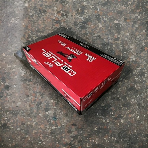 Milwaukee M18 FUEL 5" Paddle Switch Cordless Angle Grinder No Lock 2880-20 - Picture 8 of 12