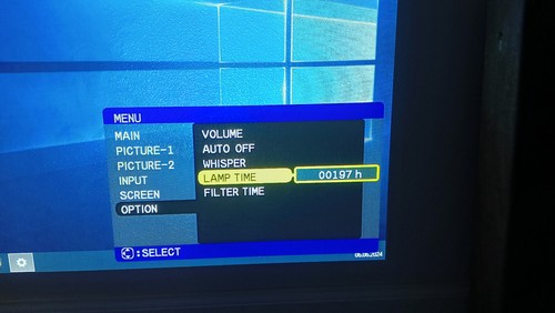 Hitachi CP-X275 LCD Projector, COMPLETE SET! Barely used - 197 lamp hours! - Picture 20 of 21