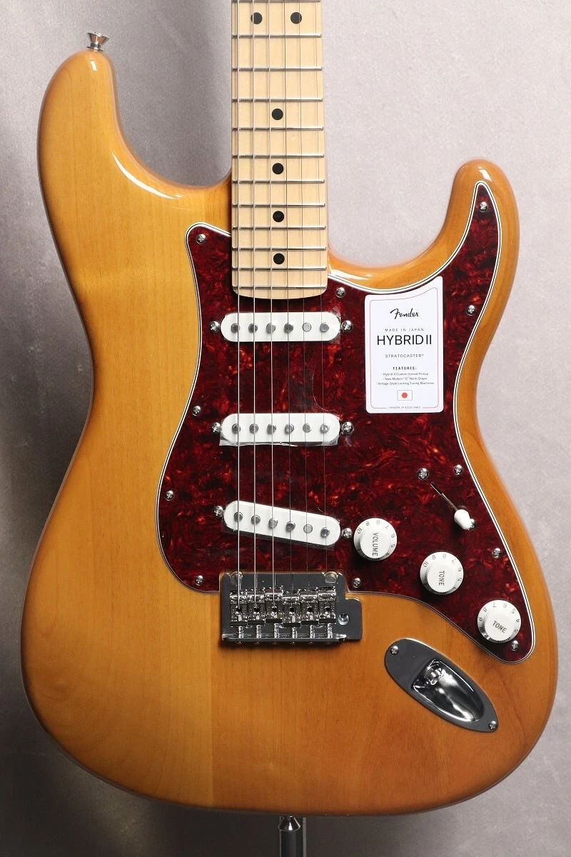 Fender / Made in Japan Hybrid II Stratocaster Maple Fingerboard